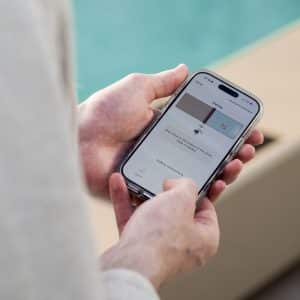 Commande de la couverture de piscine Coverseal depuis l'application smartphone